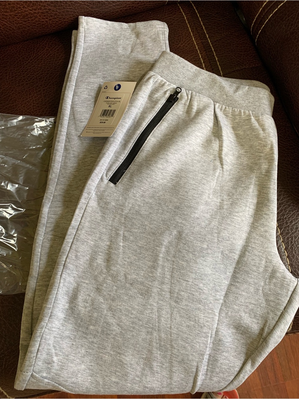 Champion NWT’s size 18/20 (XL) sweatpants with 2 front zip pockets